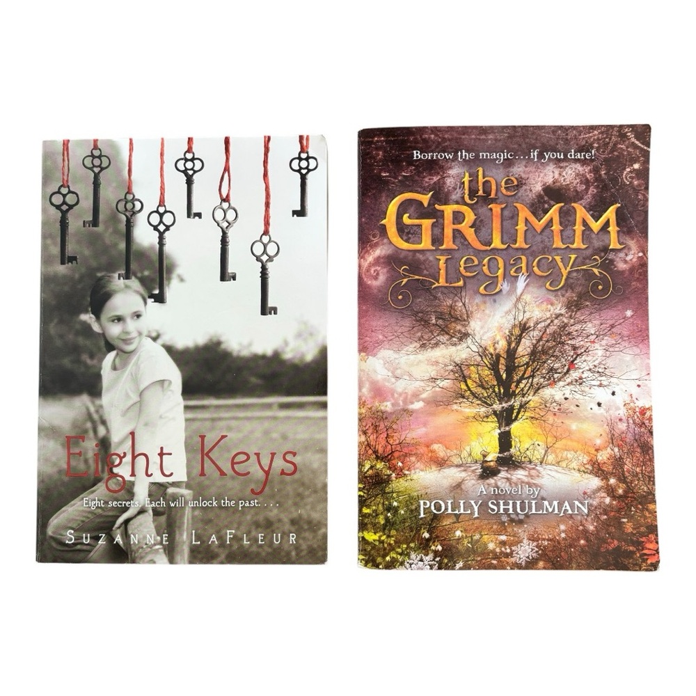 Set of 2️⃣ books ⭐️Eight Keys-Suzanne LaFleur ⭐️The Grimm Legacy-Polly Shulman